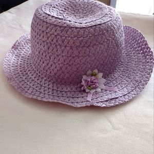 Girls straw hat like new